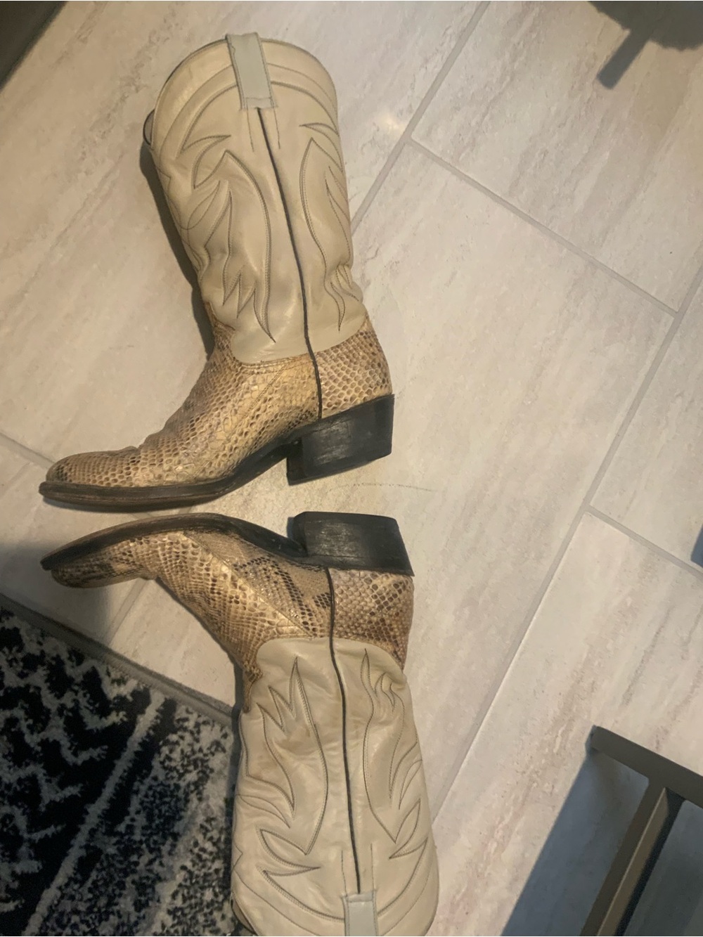 Women’s Dan Post Cowgirl Boots - Picture 3 of 4